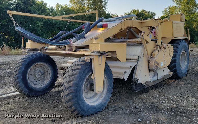 image for item EA2548 1992 Caterpillar RR-250 soil stabilizer