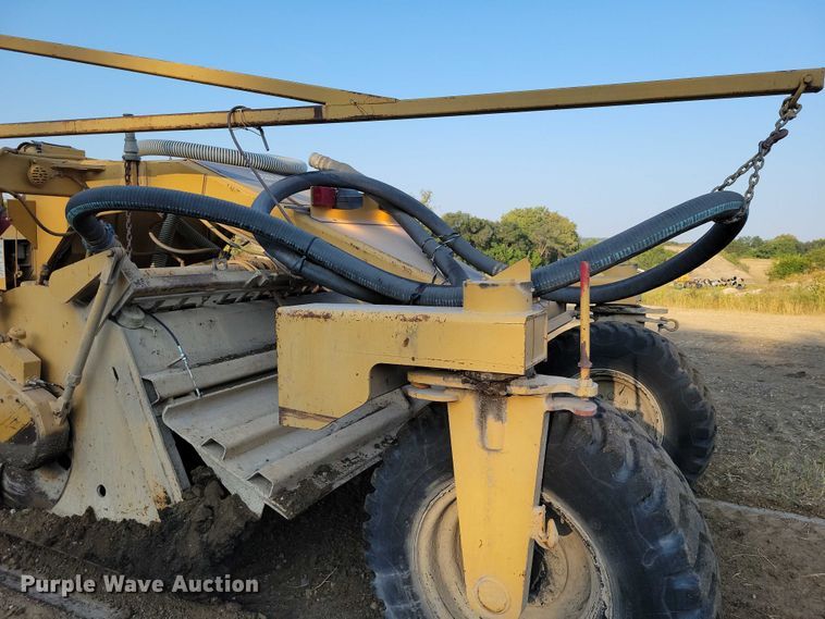 image for item EA2548 1992 Caterpillar RR-250 soil stabilizer