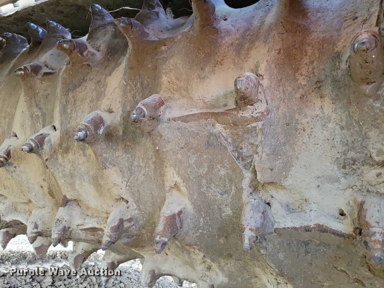 image for item EA2548 1992 Caterpillar RR-250 soil stabilizer