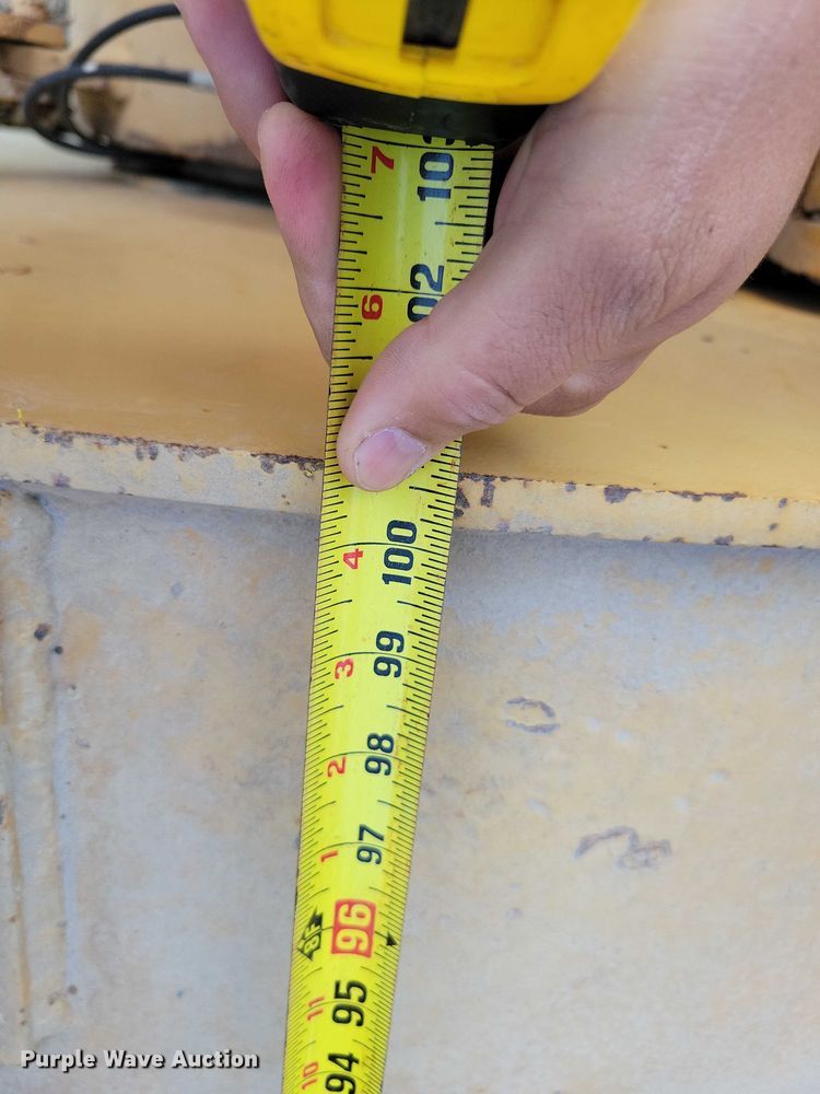 image for item EA2548 1992 Caterpillar RR-250 soil stabilizer