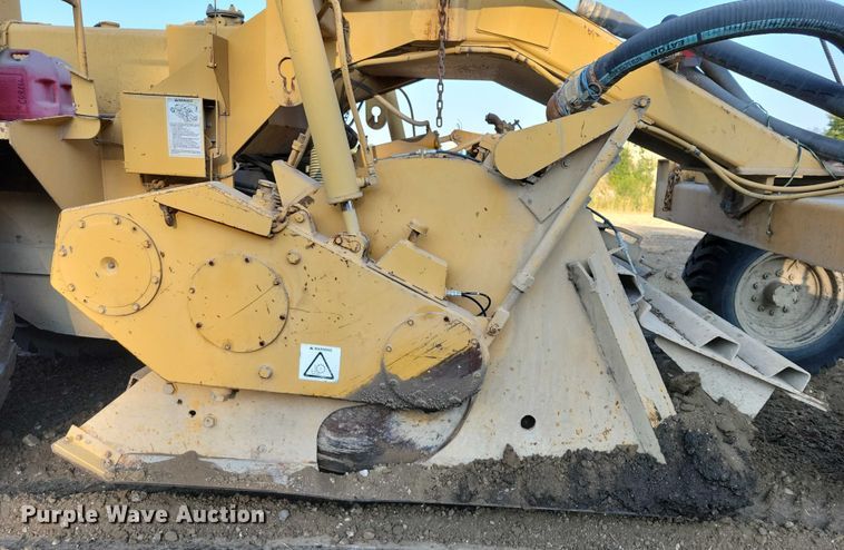 image for item EA2548 1992 Caterpillar RR-250 soil stabilizer