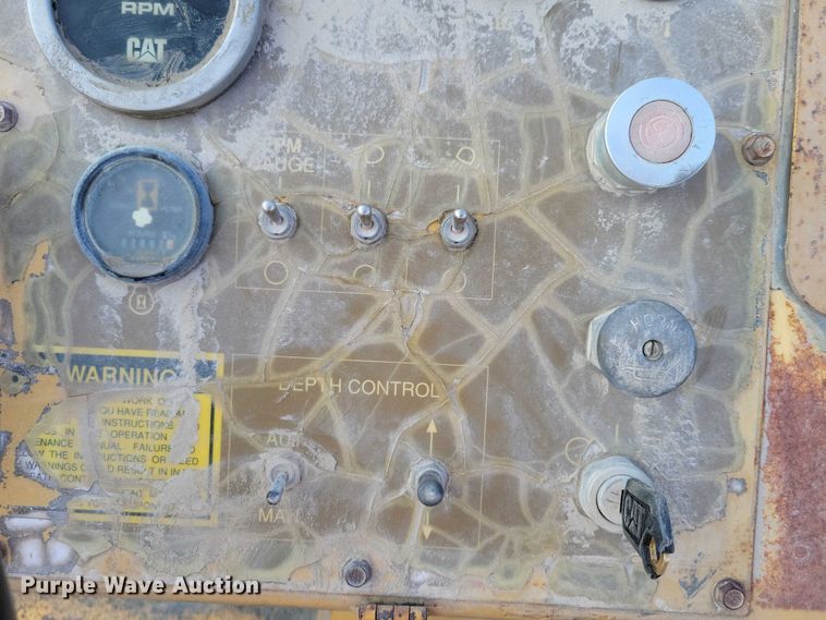 image for item EA2548 1992 Caterpillar RR-250 soil stabilizer