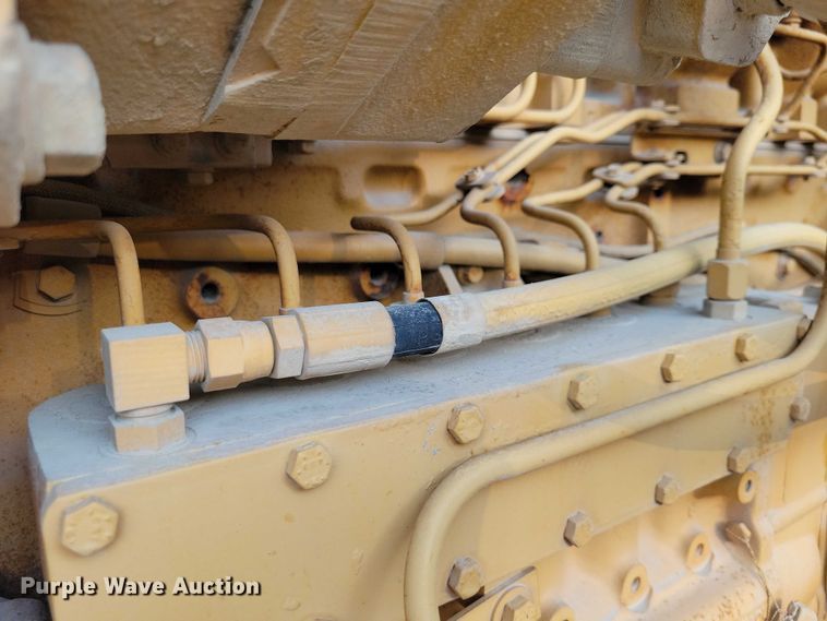 image for item EA2548 1992 Caterpillar RR-250 soil stabilizer