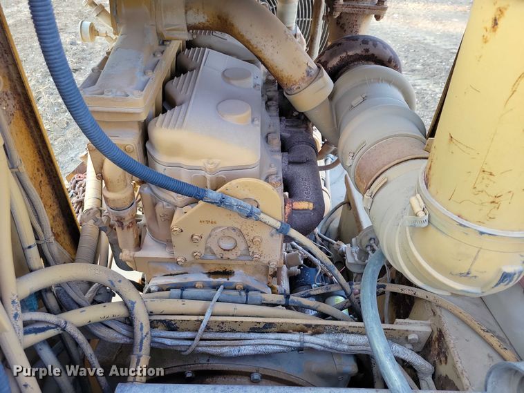 image for item EA2548 1992 Caterpillar RR-250 soil stabilizer