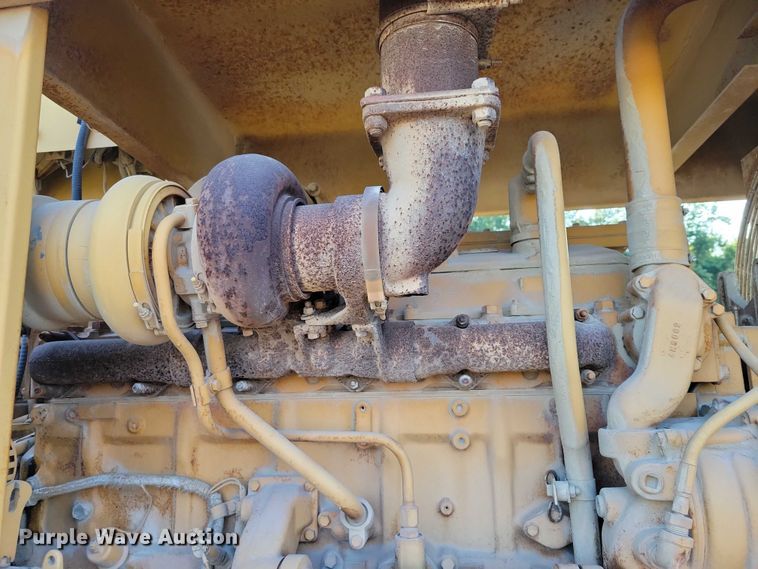 image for item EA2548 1992 Caterpillar RR-250 soil stabilizer