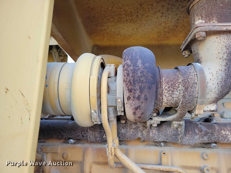 image for item EA2548 1992 Caterpillar RR-250 soil stabilizer