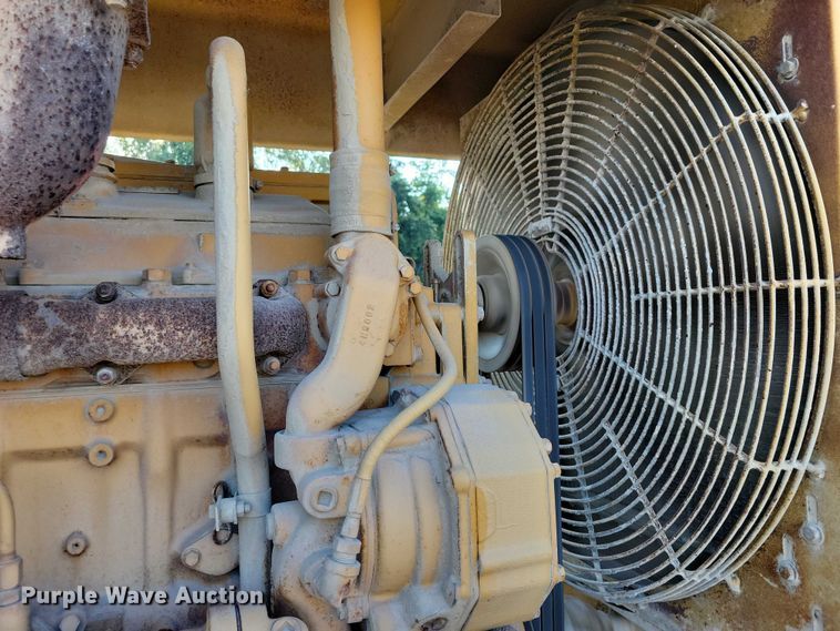 image for item EA2548 1992 Caterpillar RR-250 soil stabilizer