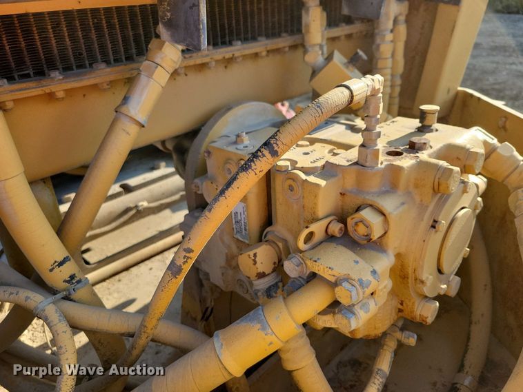 image for item EA2548 1992 Caterpillar RR-250 soil stabilizer