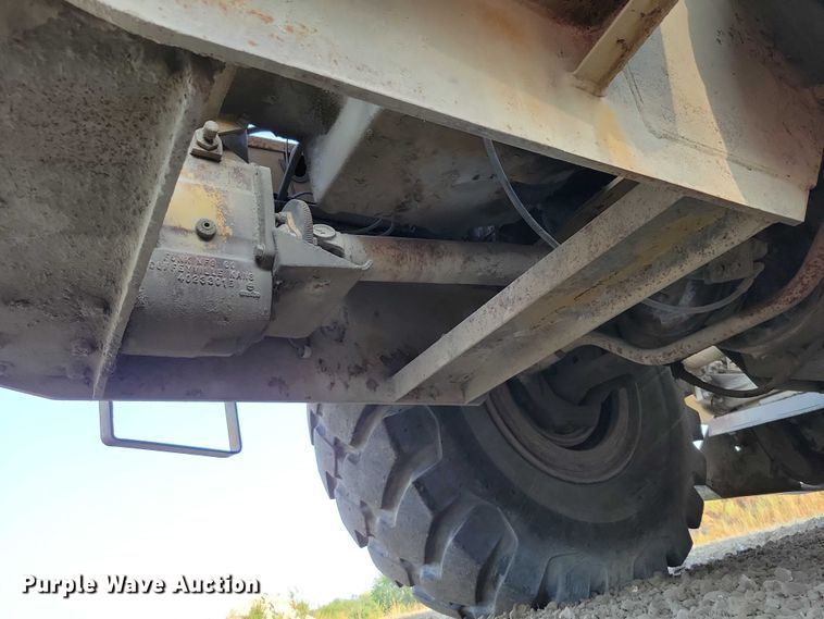 image for item EA2548 1992 Caterpillar RR-250 soil stabilizer