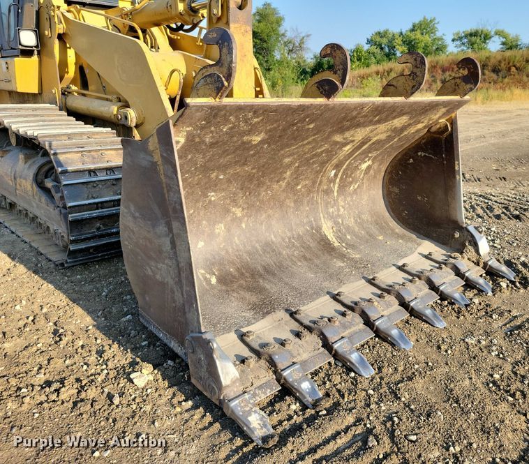 image for item EA2549 2005 Caterpillar 963C track loader