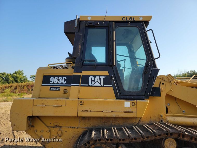 image for item EA2549 2005 Caterpillar 963C track loader