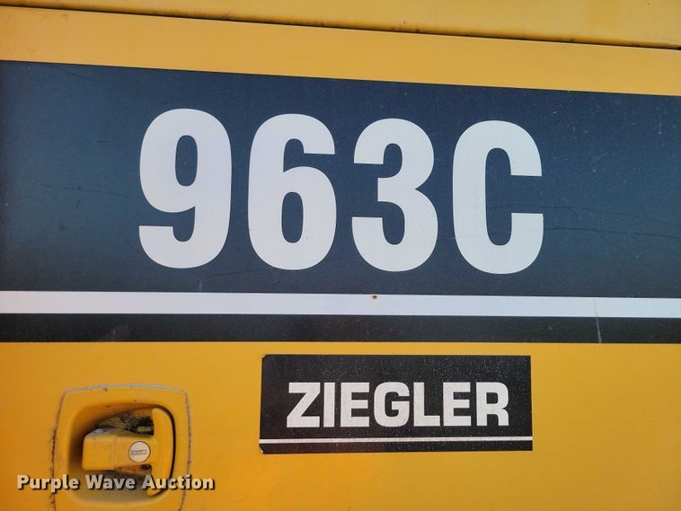 image for item EA2549 2005 Caterpillar 963C track loader