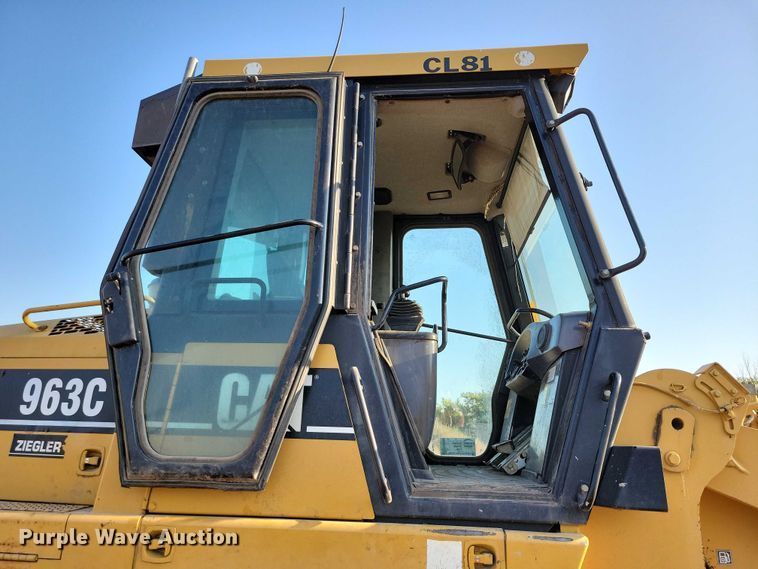 image for item EA2549 2005 Caterpillar 963C track loader