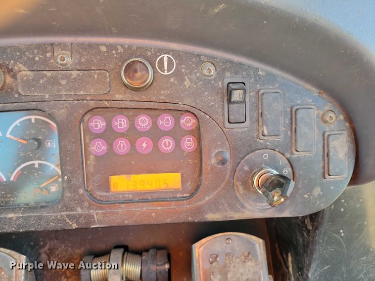 image for item EA2549 2005 Caterpillar 963C track loader