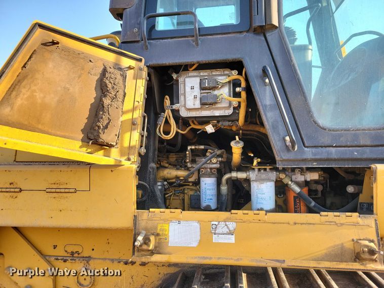 image for item EA2549 2005 Caterpillar 963C track loader