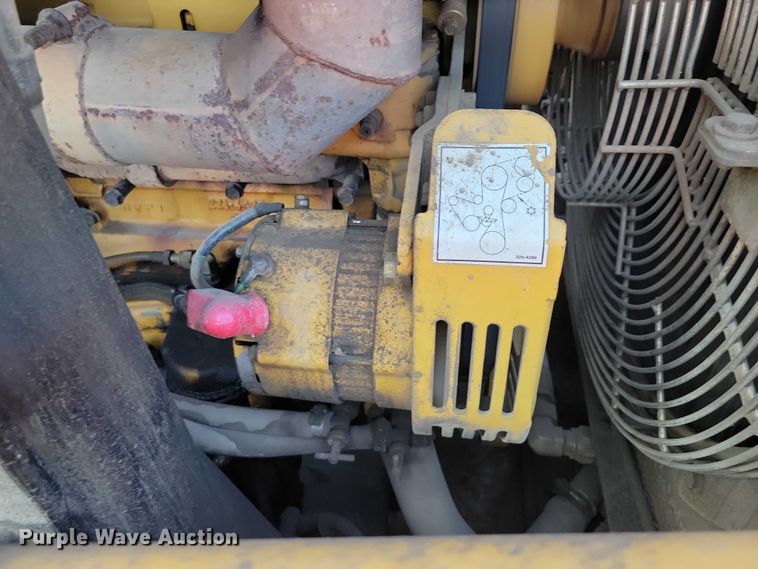 image for item EA2549 2005 Caterpillar 963C track loader