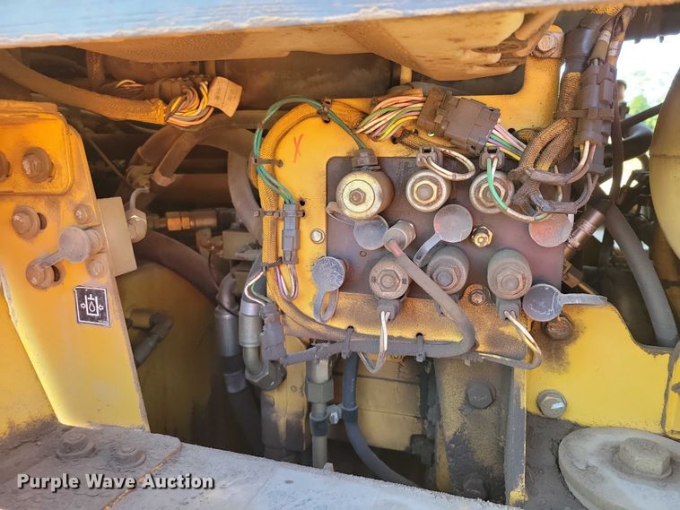 image for item EA2549 2005 Caterpillar 963C track loader