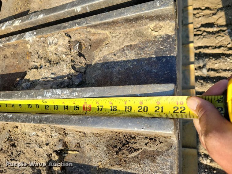 image for item EA2549 2005 Caterpillar 963C track loader