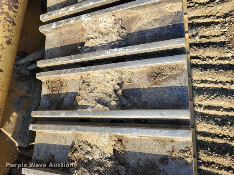 image for item EA2549 2005 Caterpillar 963C track loader