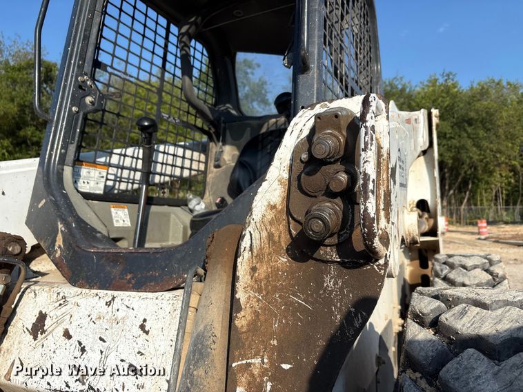 image for item EA7471 2012 Bobcat S630 skid steer loader