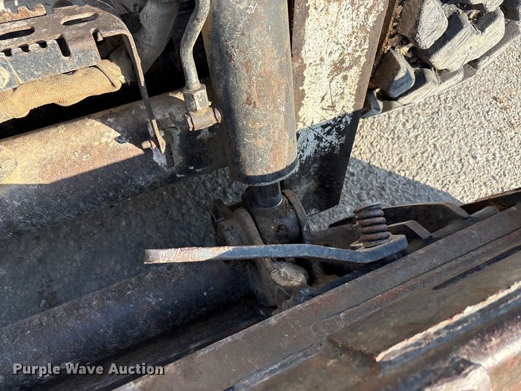 image for item EA7471 2012 Bobcat S630 skid steer loader