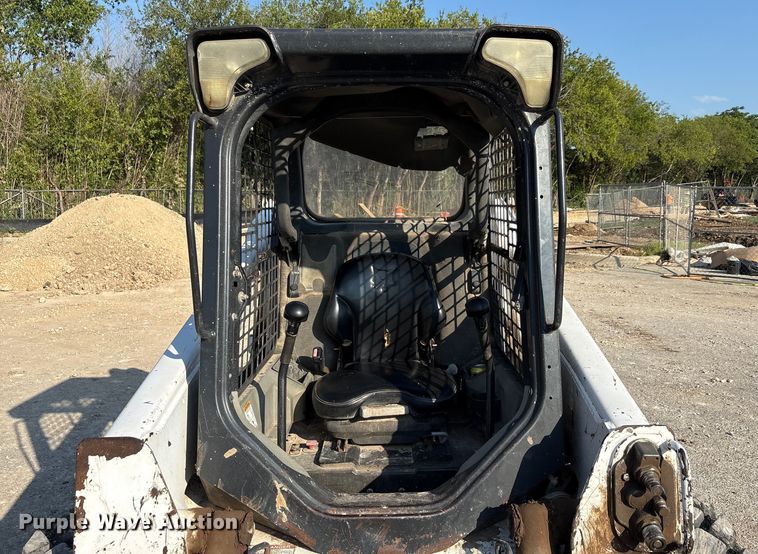 image for item EA7471 2012 Bobcat S630 skid steer loader