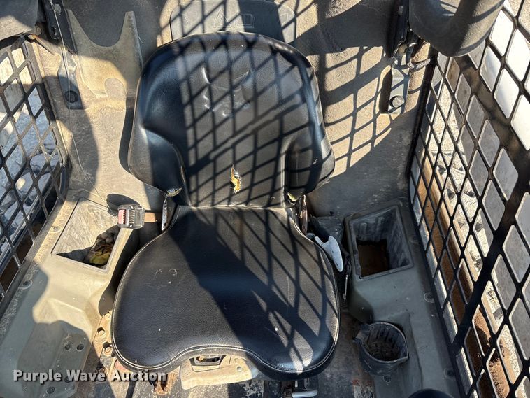 image for item EA7471 2012 Bobcat S630 skid steer loader