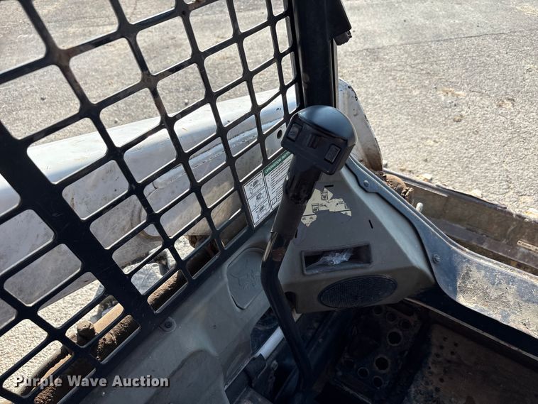 image for item EA7471 2012 Bobcat S630 skid steer loader