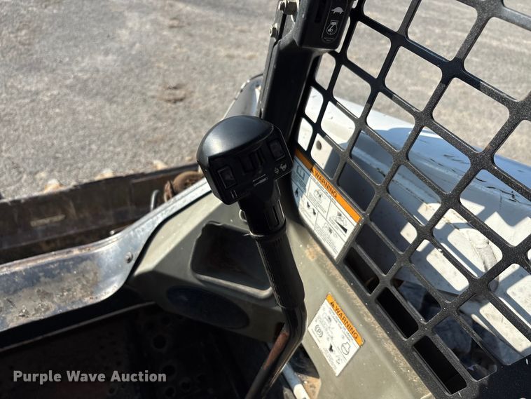 image for item EA7471 2012 Bobcat S630 skid steer loader