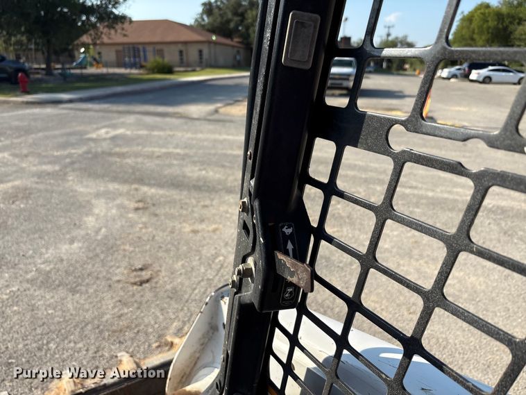 image for item EA7471 2012 Bobcat S630 skid steer loader