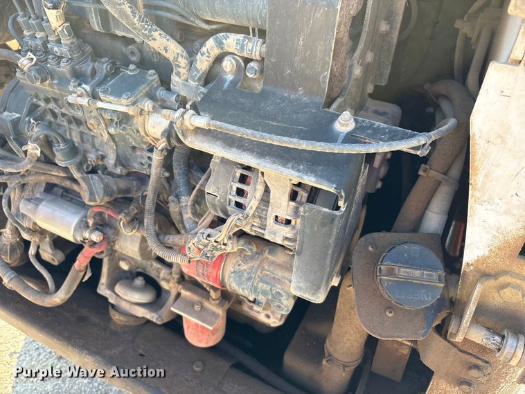 image for item EA7471 2012 Bobcat S630 skid steer loader