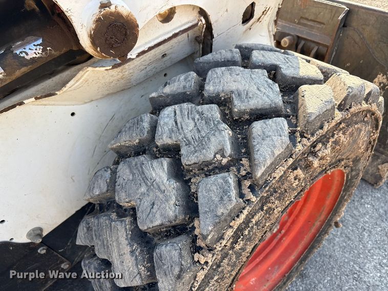 image for item EA7471 2012 Bobcat S630 skid steer loader