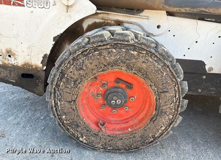 image for item EA7471 2012 Bobcat S630 skid steer loader