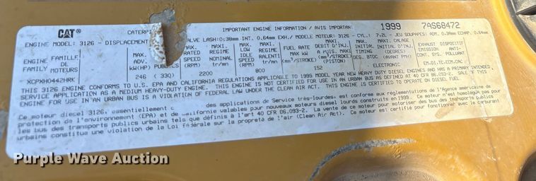 image for item EA7472 1999 GMC 7500 water truck