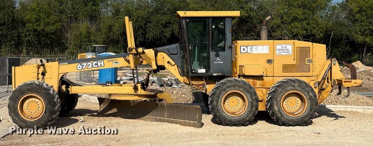 image for item EA7474 2003 John Deere 672CH motor grader