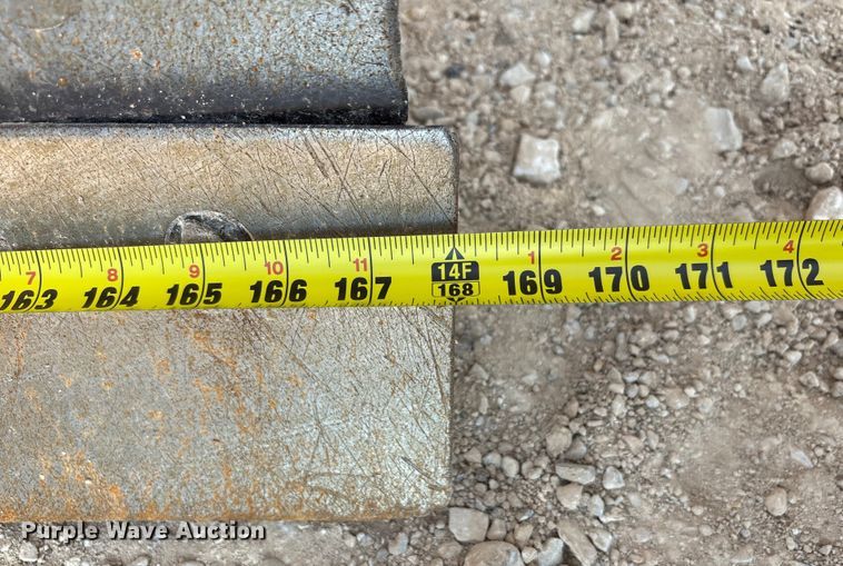 image for item EA7474 2003 John Deere 672CH motor grader