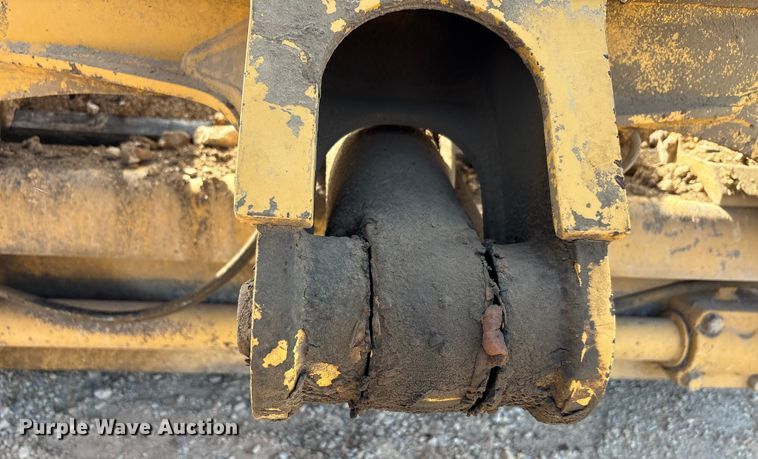 image for item EA7474 2003 John Deere 672CH motor grader