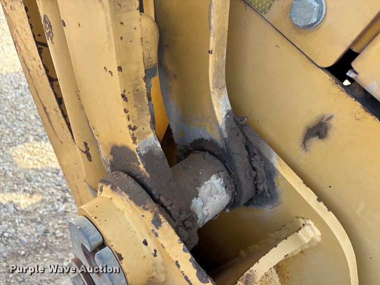 image for item EA7474 2003 John Deere 672CH motor grader