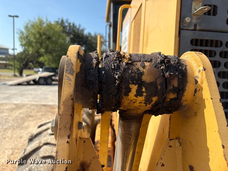 image for item EA7474 2003 John Deere 672CH motor grader