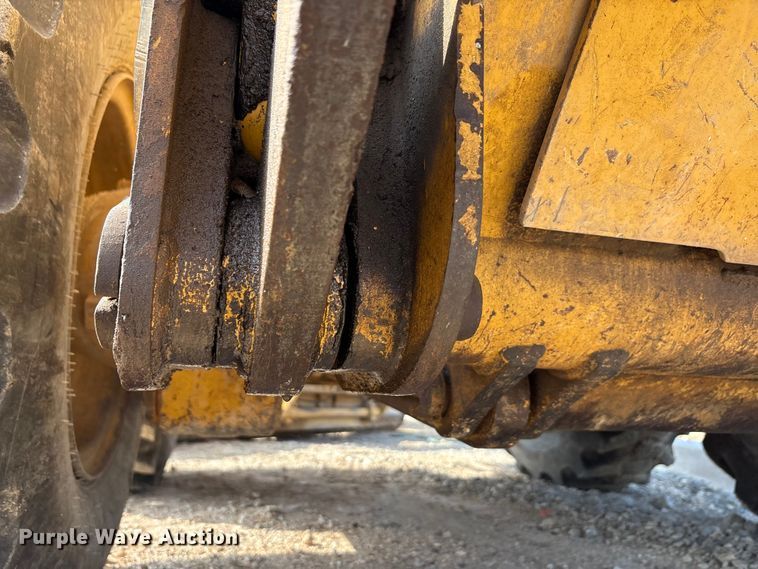 image for item EA7474 2003 John Deere 672CH motor grader