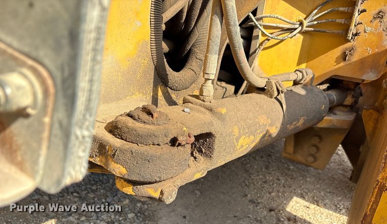 image for item EA7474 2003 John Deere 672CH motor grader