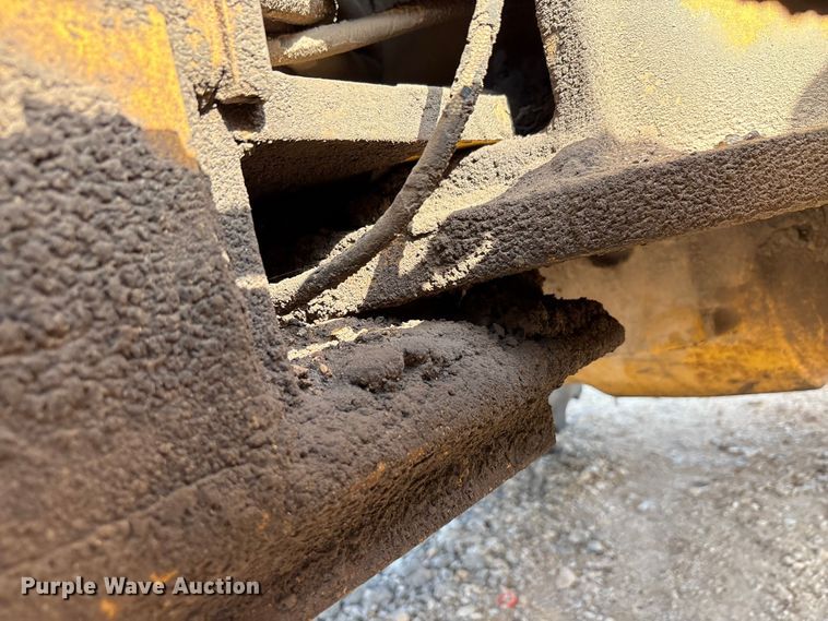 image for item EA7474 2003 John Deere 672CH motor grader