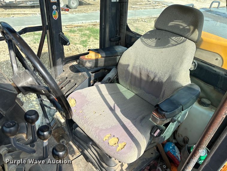 image for item EA7474 2003 John Deere 672CH motor grader