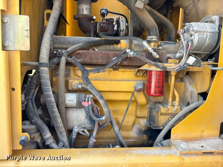 image for item EA7474 2003 John Deere 672CH motor grader