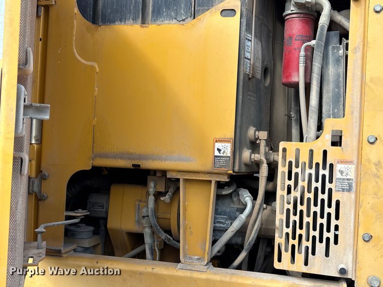 image for item EA7474 2003 John Deere 672CH motor grader