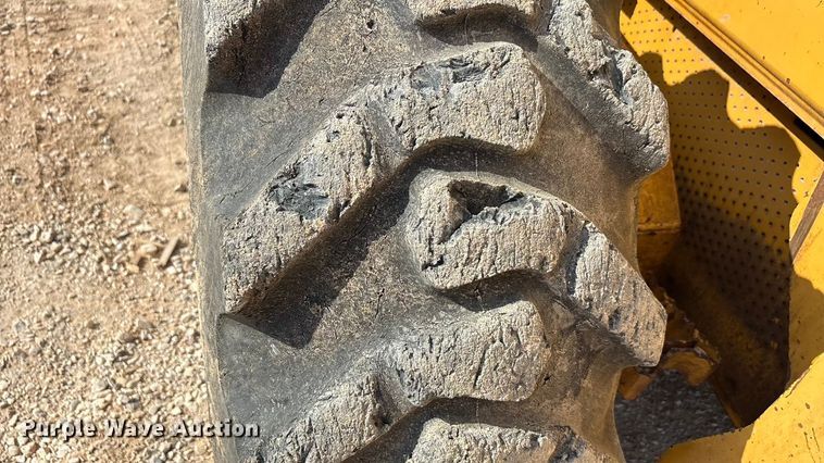 image for item EA7474 2003 John Deere 672CH motor grader