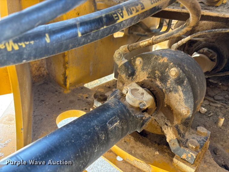 image for item EA7475 2013 John Deere 524K wheel loader