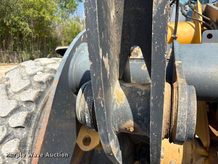 image for item EA7475 2013 John Deere 524K wheel loader