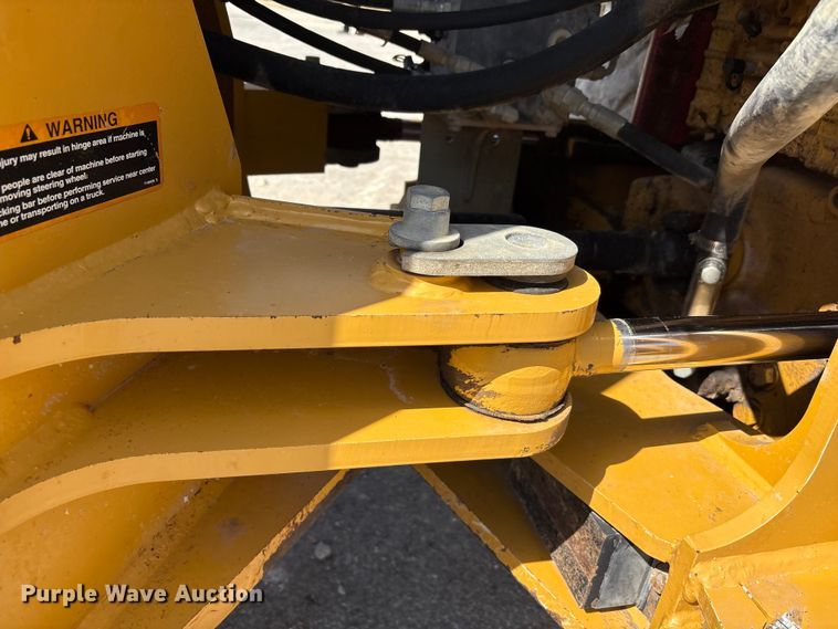 image for item EA7475 2013 John Deere 524K wheel loader