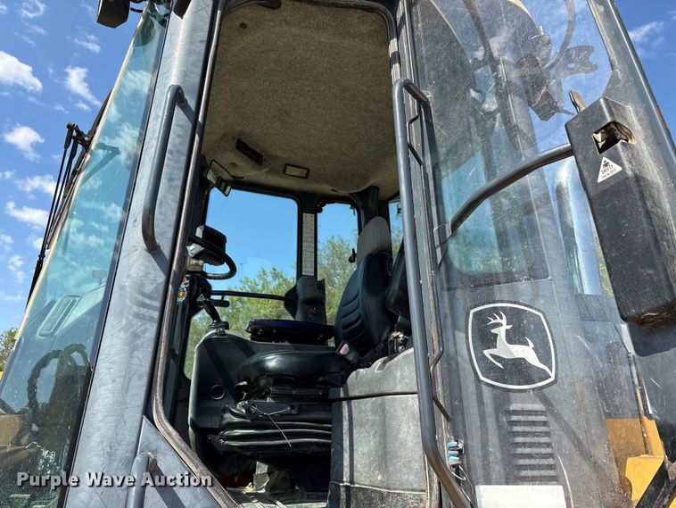 image for item EA7475 2013 John Deere 524K wheel loader